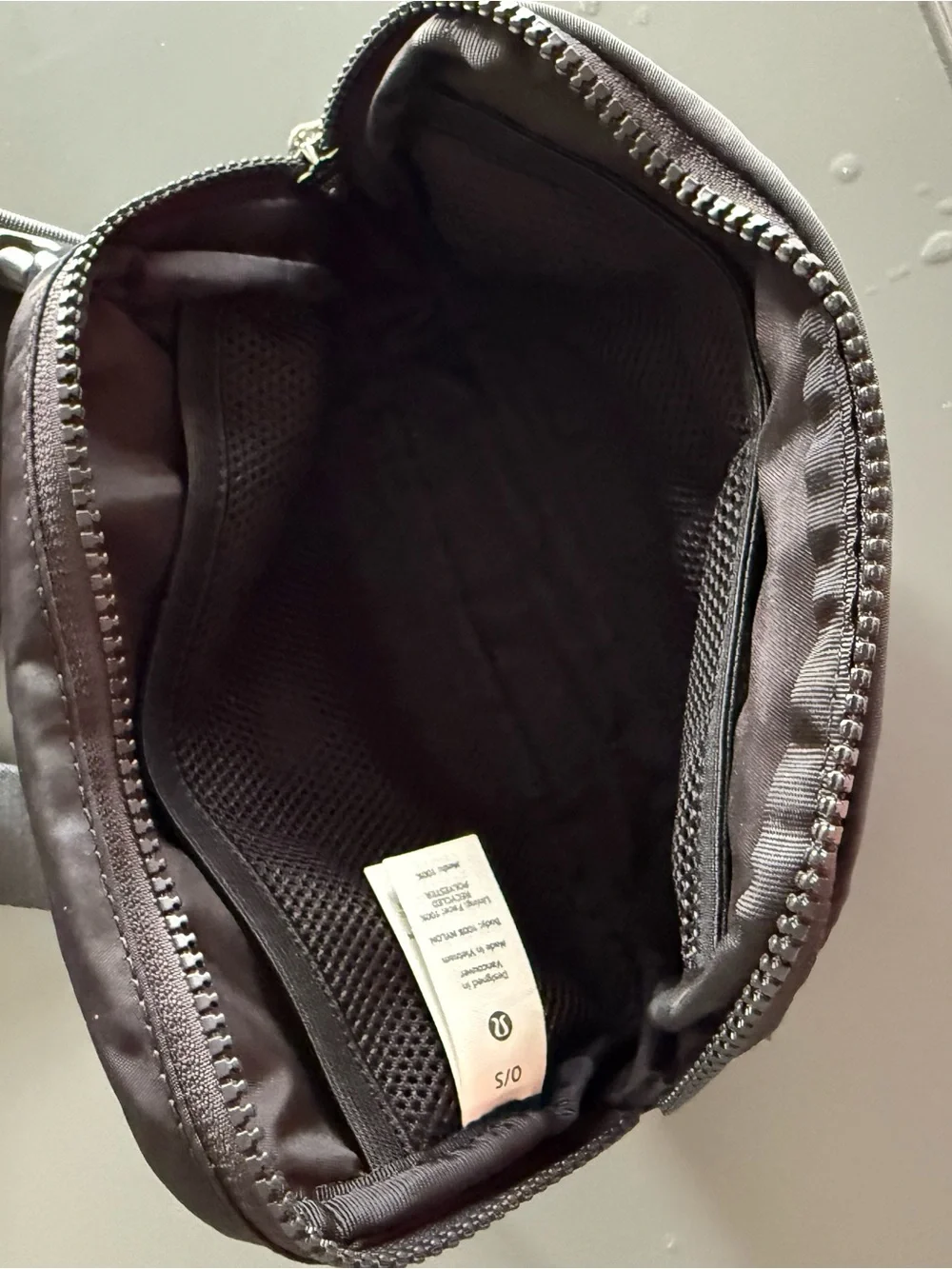 LuLulemon Black Crossbody Belt Bag